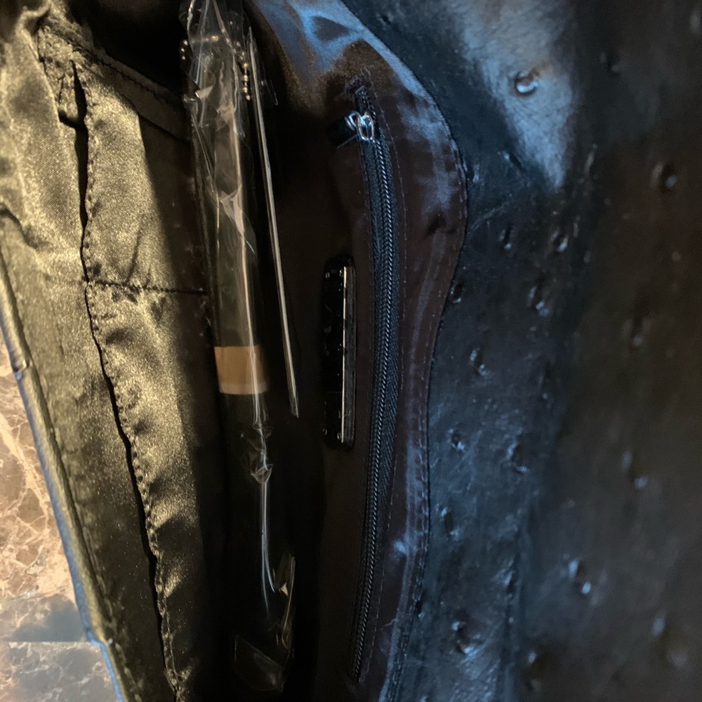 Versatile Clutch - image 2